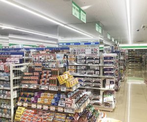 日本成田機場 - 上市品牌藥妝店 銷售翻譯